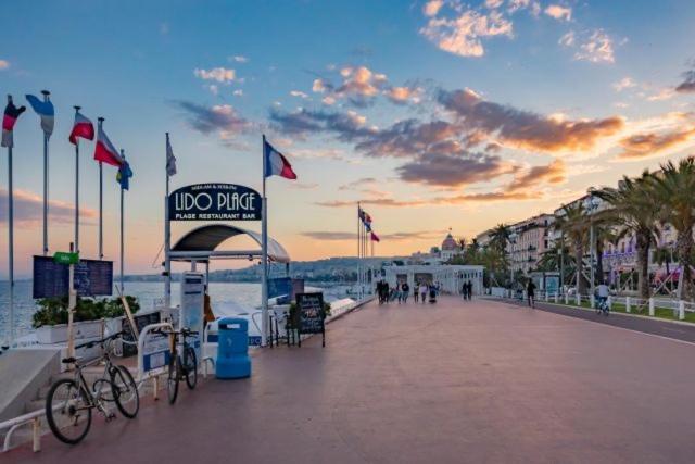City-center 80m To The Sea / Appartamento Nizza