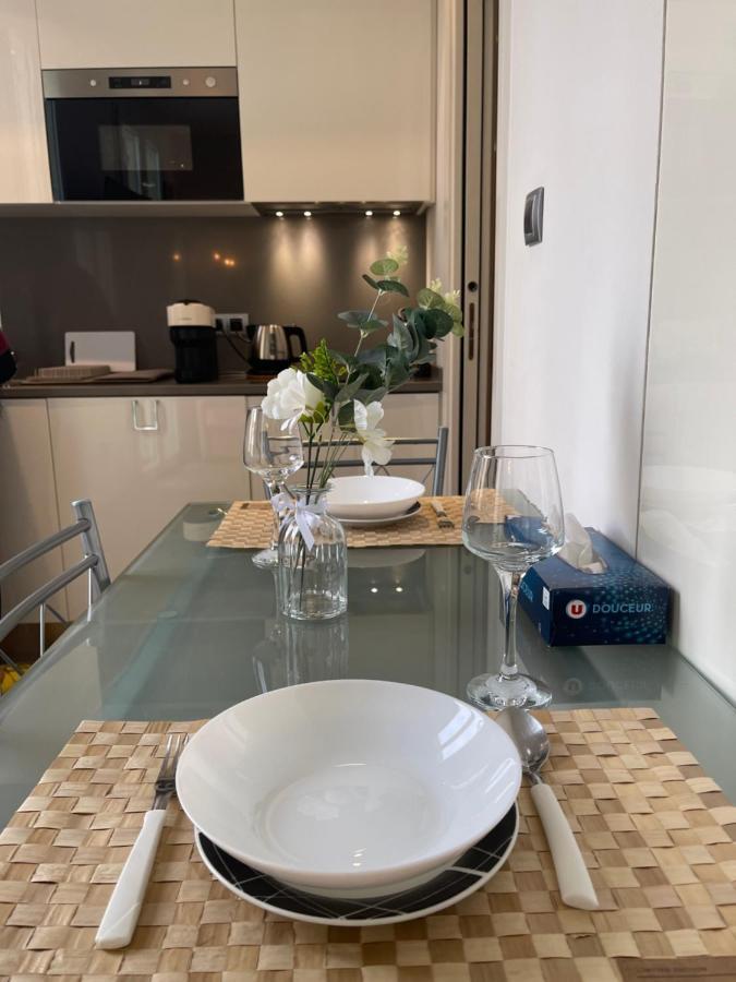 City-center 80m To The Sea / Appartamento Nizza