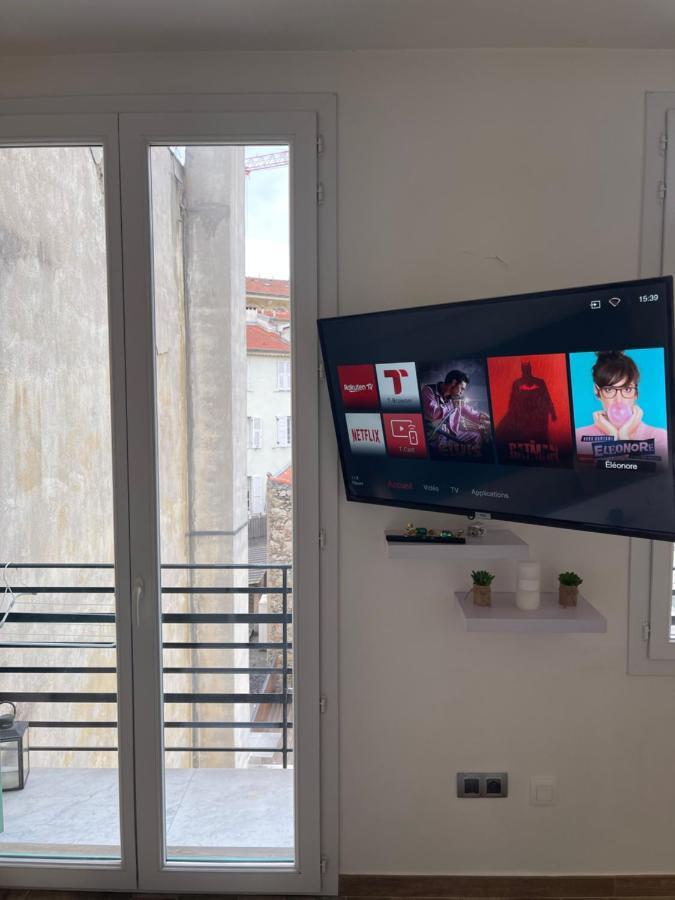 City-center 80m To The Sea / Apartment *
